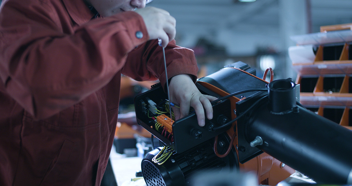 色多多视频污器工厂生产实景6